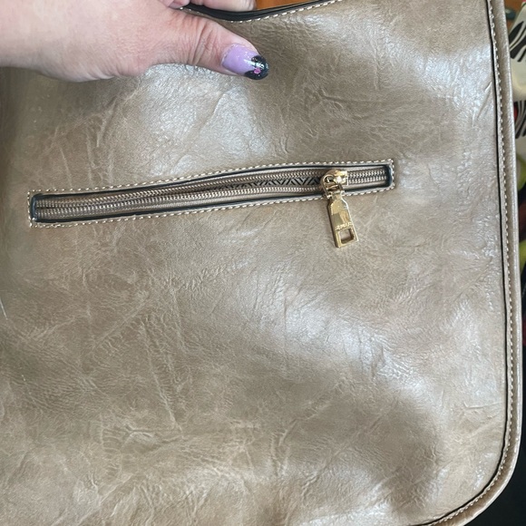 Jen & Co - Picture 5 of 8